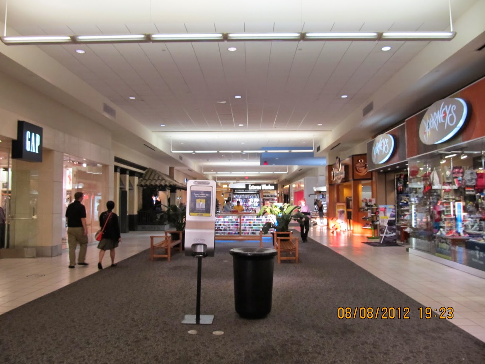 Trip to the Mall Eastland Mall (Bloomington, IL)