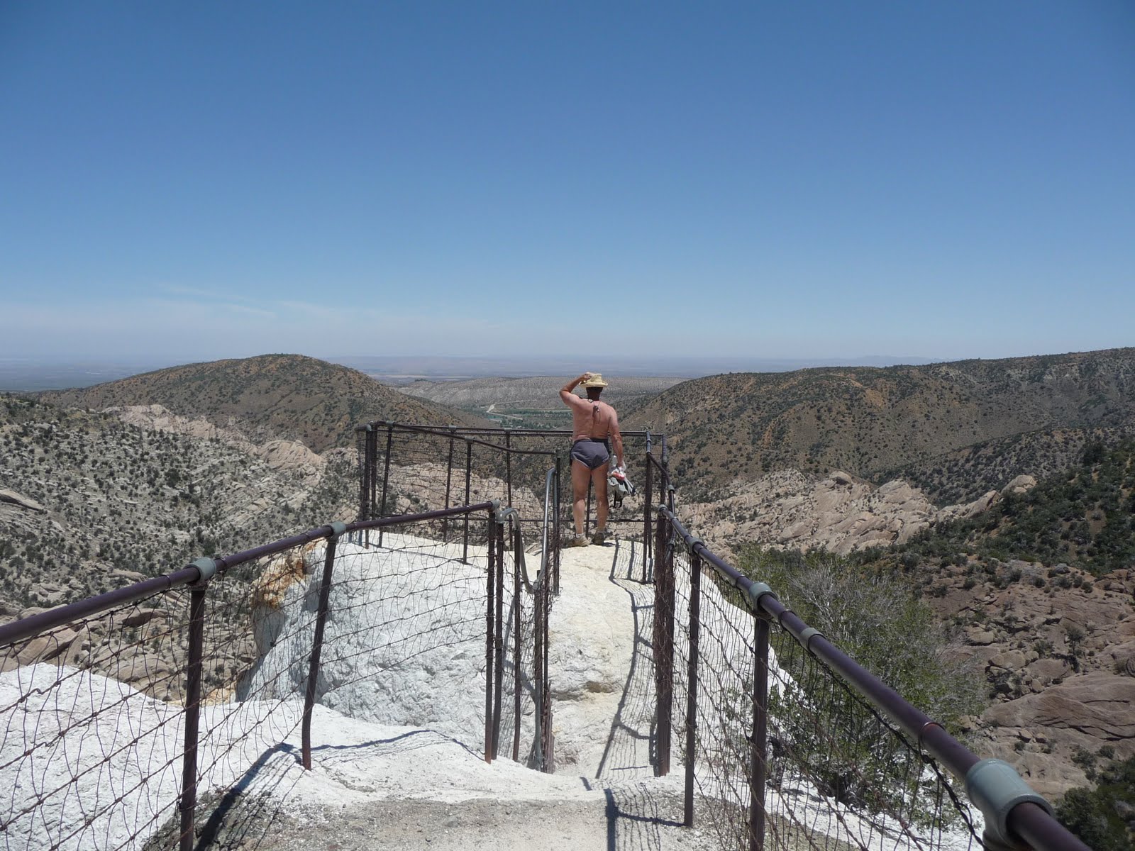 HIKEMINDED DEVIL'S CHAIR HIKE/ DEVIL'S PUNCHBOWL