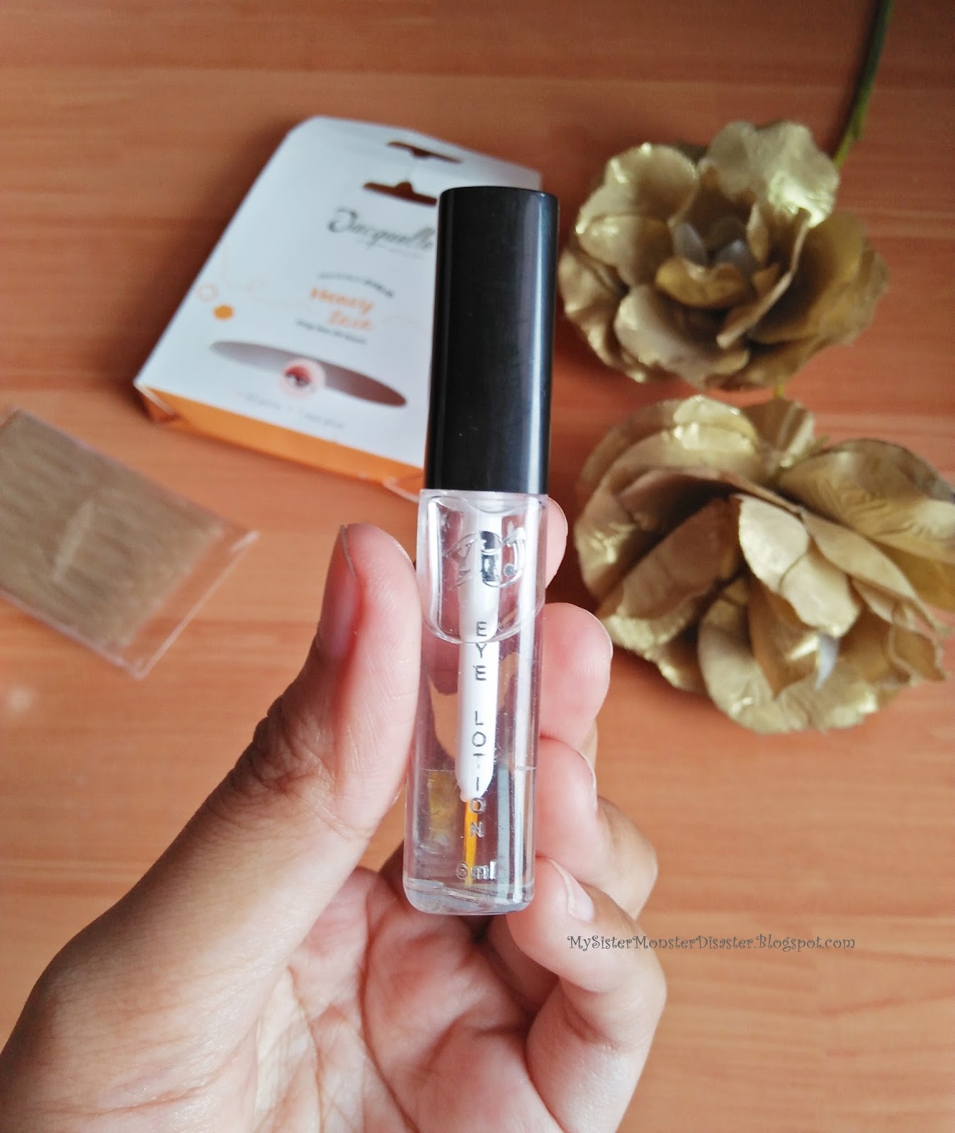 Jacquelle Invisible Eyelid Honey Lace Review MySisterMonsterDisaster