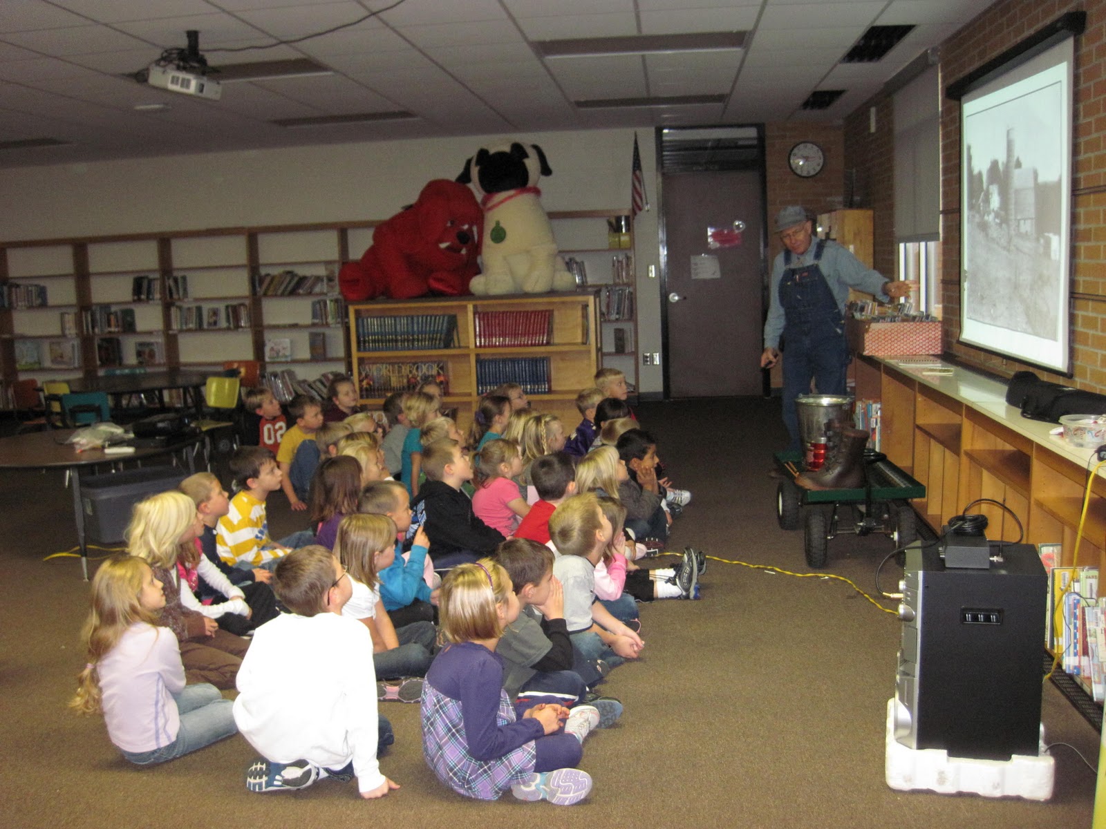 Gordon W. Fredrickson Chatfield Elementary at Belle Plaine, Mn