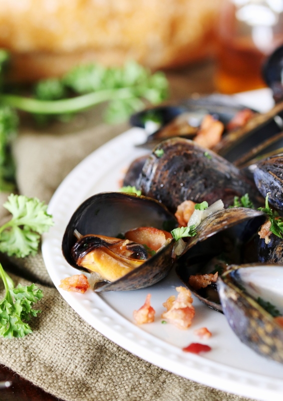 Bourbon and Bacon Steamed PEI Mussels Recipe The Kitchen is My Playground
