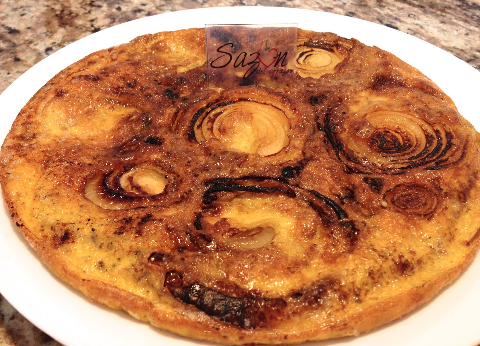 Sazón del corazón Tortilla de huevo con cebolla