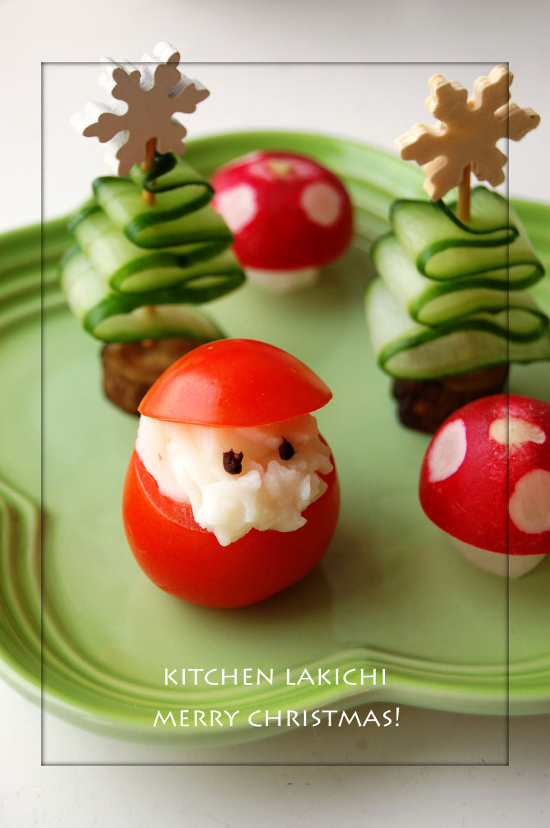 Kidissimo: Facile et délicieux : un Père Noël à réaliser avec une tomate-cerise.