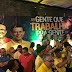 Irmãos Alves mostram força política e recebem candidatos a deputados junto a uma multidão