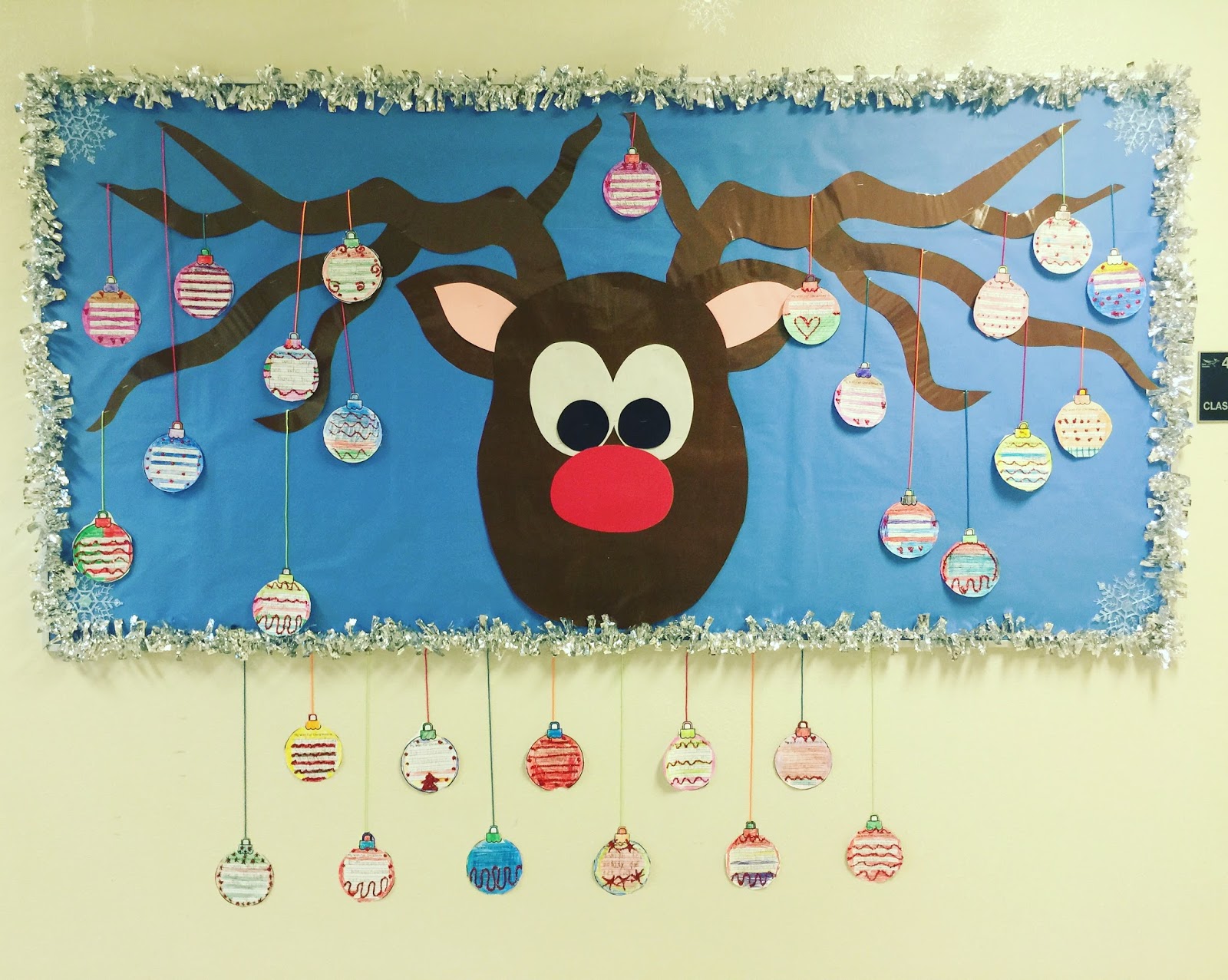 Little Mrs. Bell Christmas Bulletin Board FREEBIE!