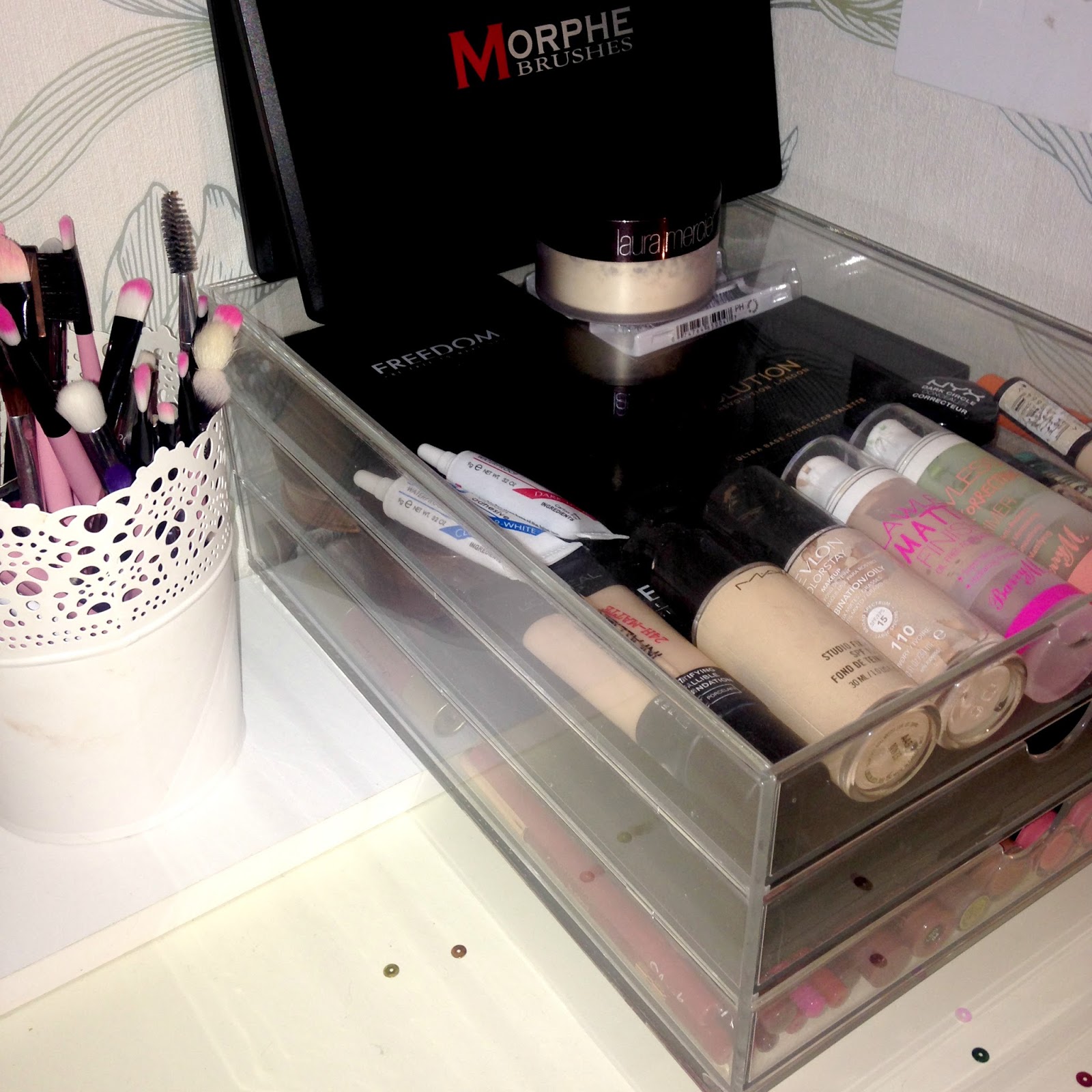 How I Store My Makeup!