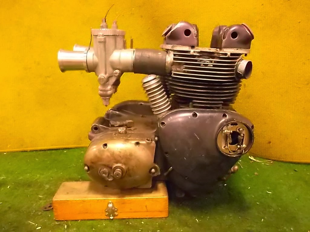 . Nonshine Market: SOLD American Triumph 500 cc race engine SOLD