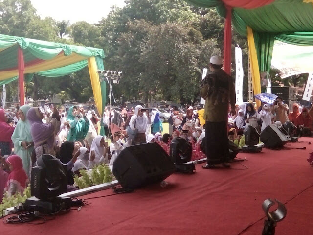Peringatan Maulid Nabi Muhammad SAW 1438 H di Subang Peringatan Maulid Nabi Muhammad SAW 1438 H di Subang