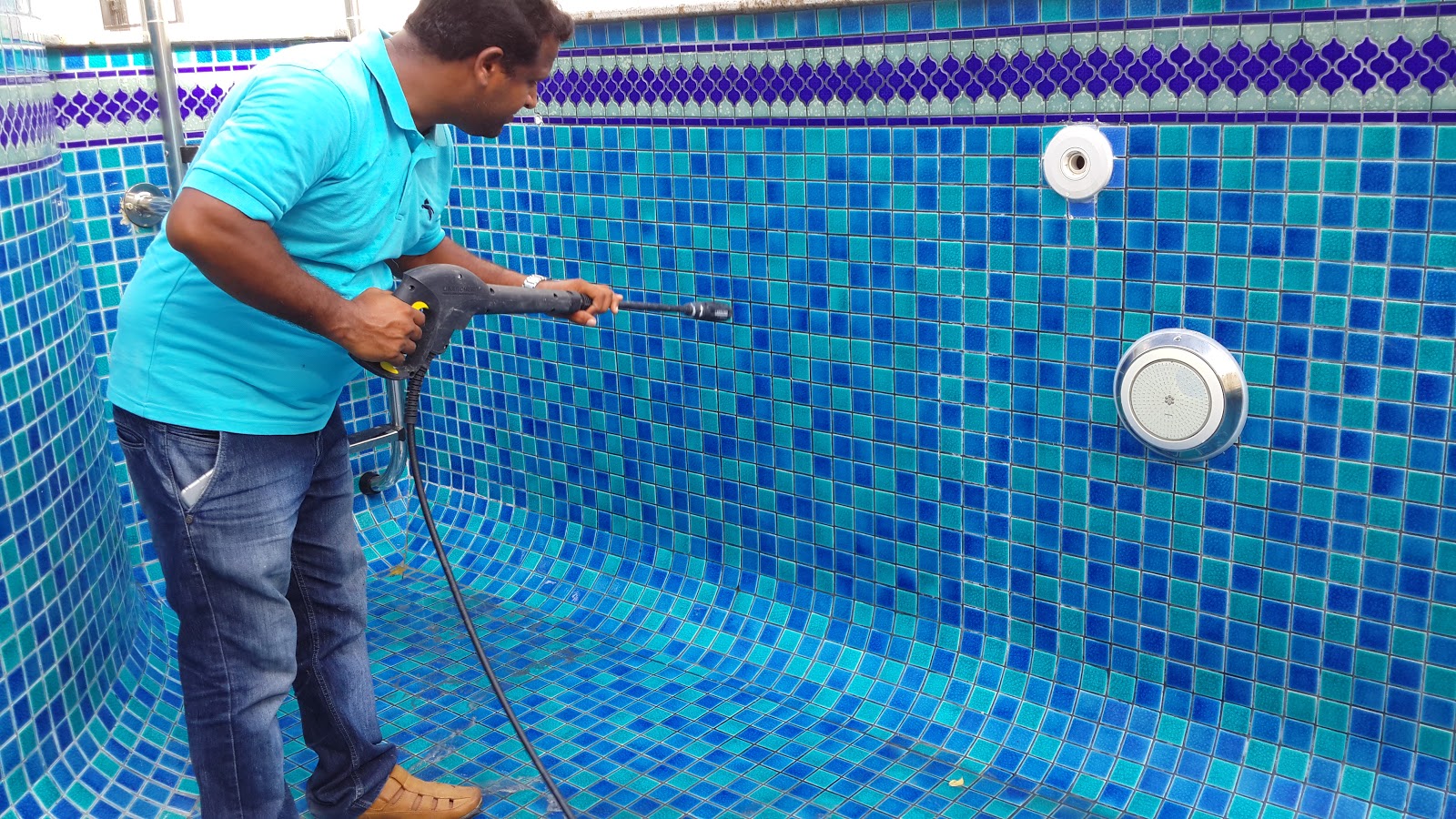 Swimming pool maintenance dubai Dubai swimming pool maintenance company