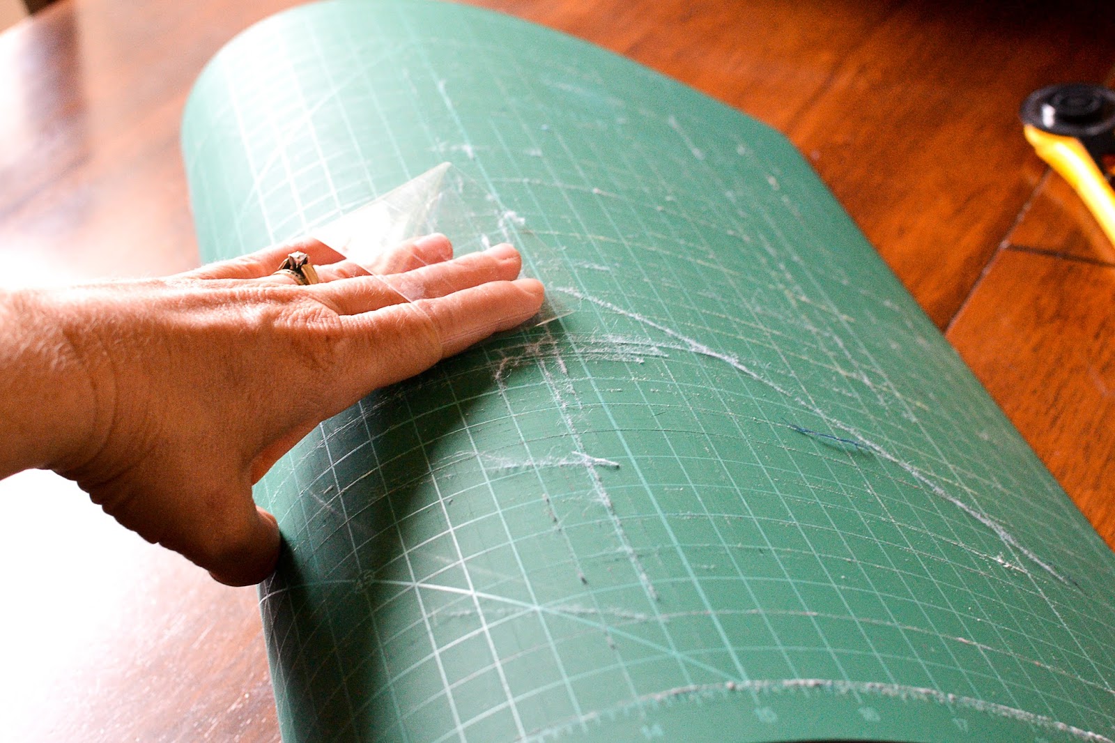 Blue Susan Makes How to Clean a Self Healing Cutting Mat