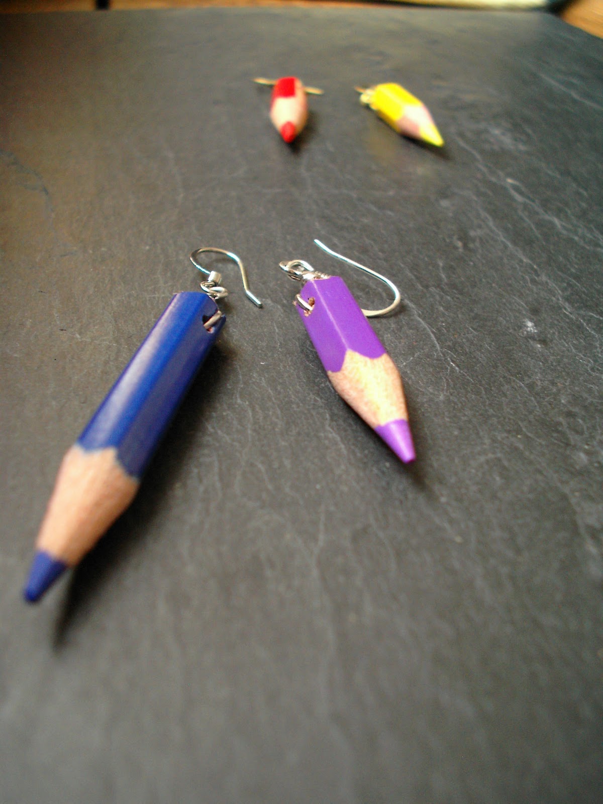 Comment Retirer Du Crayon Bic Sur Du Cuir Lom'bric à brac: Bijoux crayons