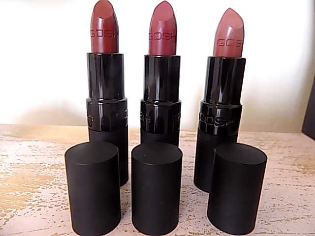 Gosh Overnight Primer Oil + Foundation Plus + Velvet Touch Lipstick Matt