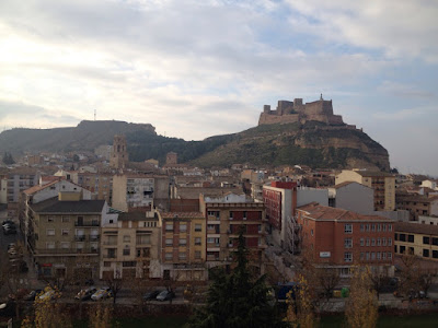 Panorámica general de Monzón y su castillo (Fot. A. Deán)