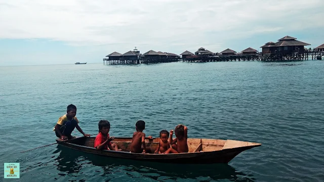 Sea gypsies, Mabul island (Borneo, Malaysia)
