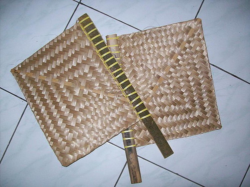 Tata Cara Membuat Kipas Dari Anyaman Bambu  SENI DAN BUDAYA