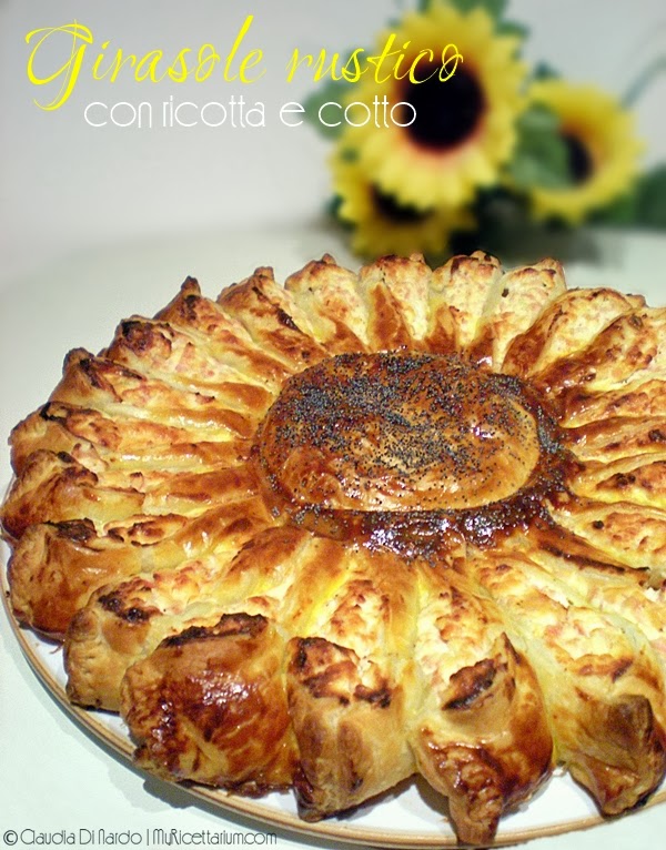 torta rustica girasole con ricotta e cotto