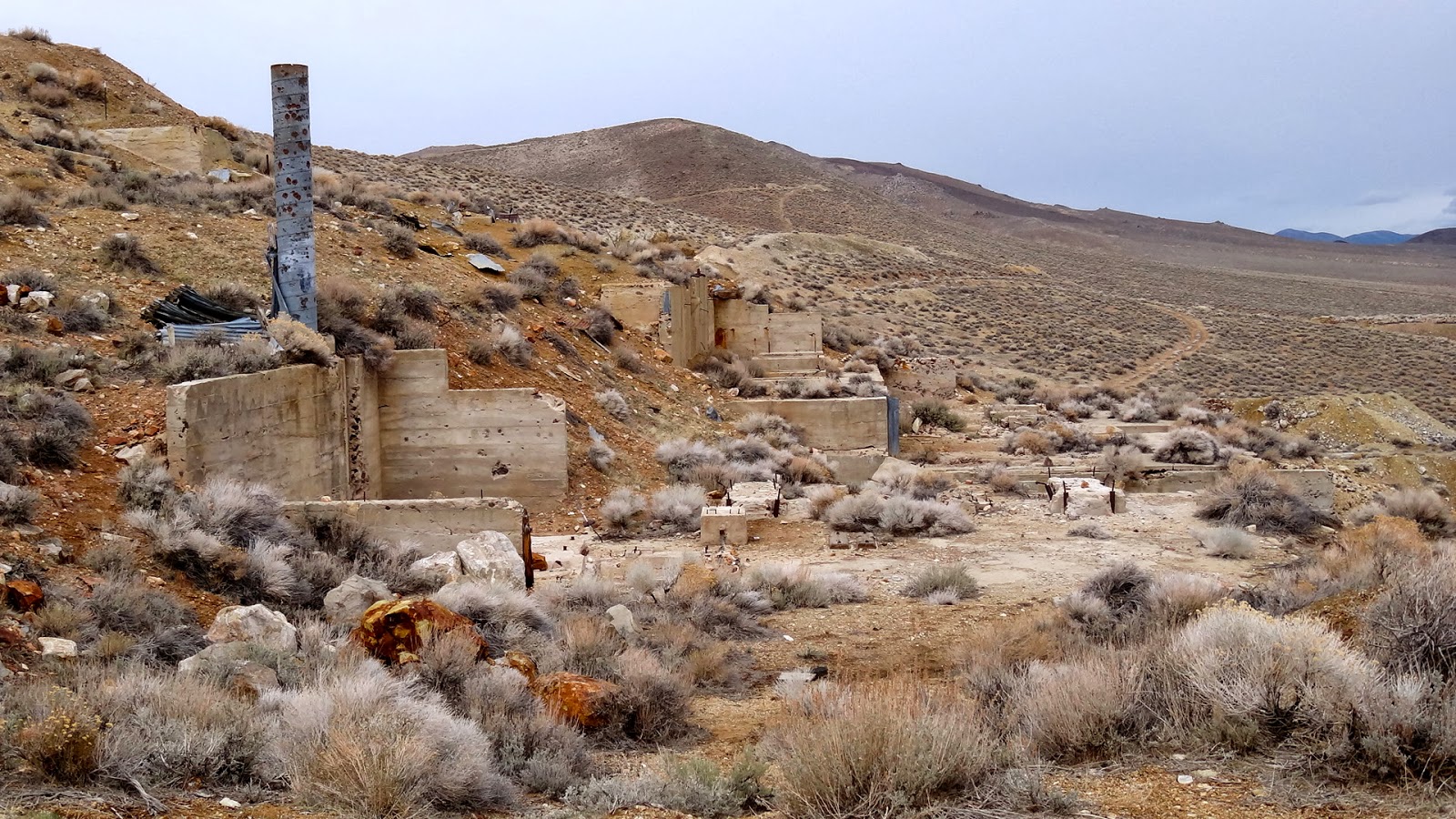 The Fly Syndicate Off Roading in Nevada The Tungsten Workings of the
