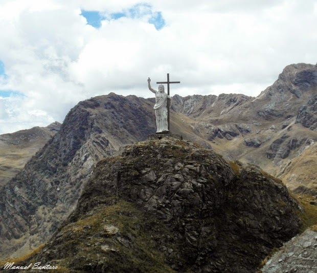 Quota 4516 metri, statua del Cristo Redentore Quota 4516 metri, statua del Cristo Redentore
