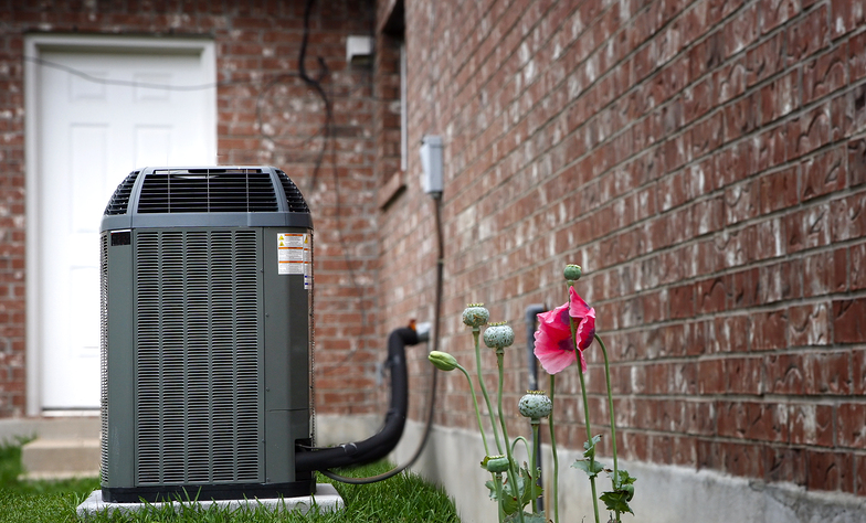 5 Cool Gadgets to Make Your Air Conditioner Smarter 5 Cool Gadgets to Make Your Air Conditioner Smarter