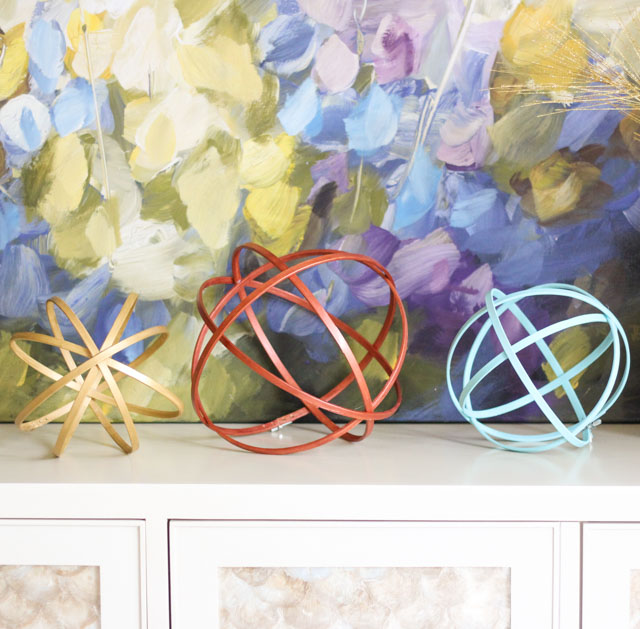 Make these embroidery hoop spheres for just a few dollars each! #embroideryhoop #orb #sphere Make these embroidery hoop spheres for just a few dollars each! #embroideryhoop #orb #sphere