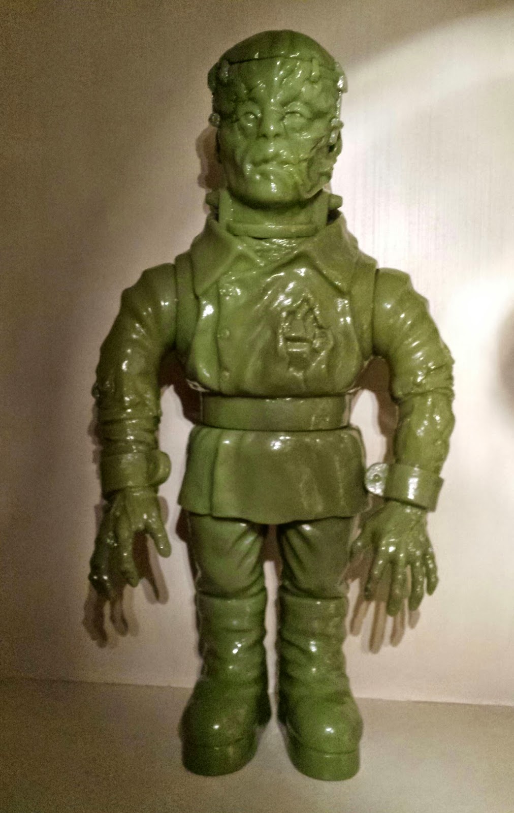 Super Vinyl Toy Review!