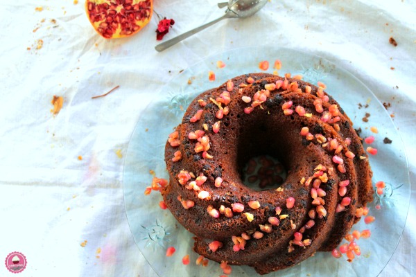 promegranate and chocolate run bundt cake 
