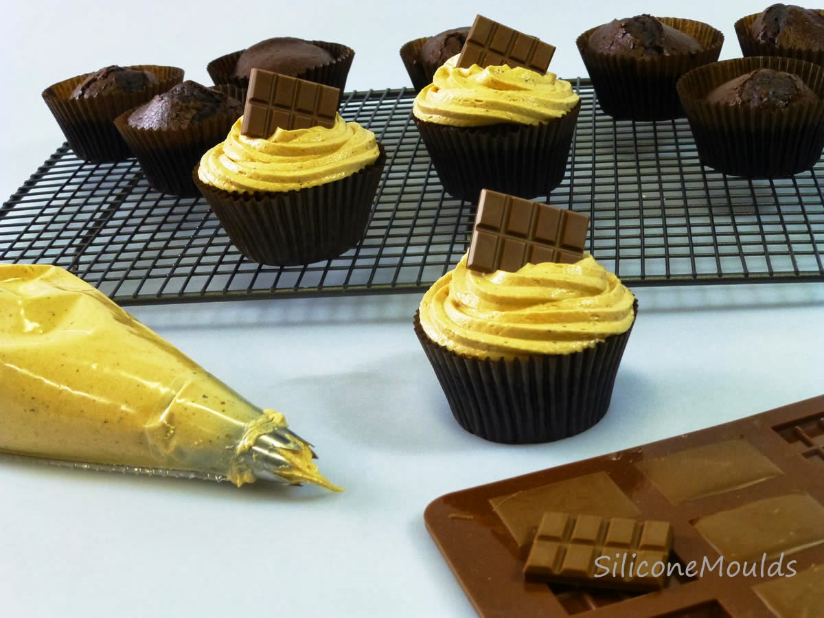 Blog Chocolate Cupcakes (Eggless) with Gingerbread