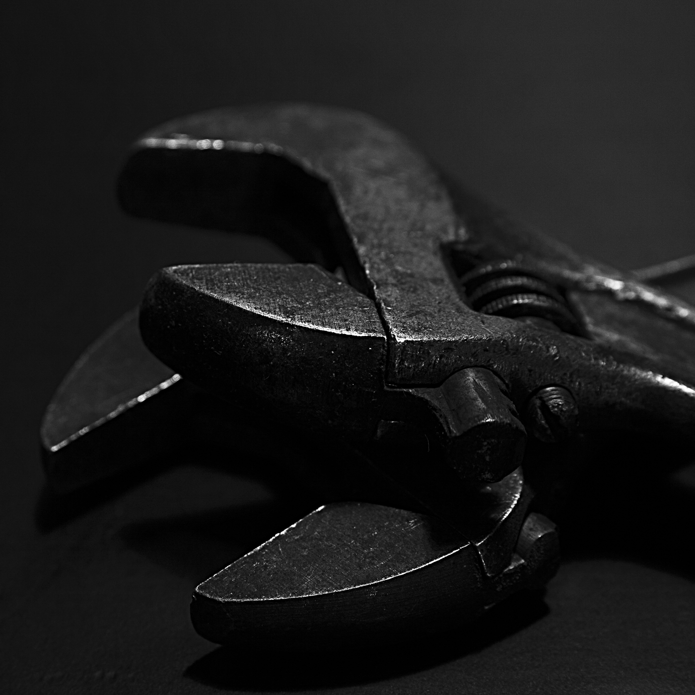 Eldstorm Black tools