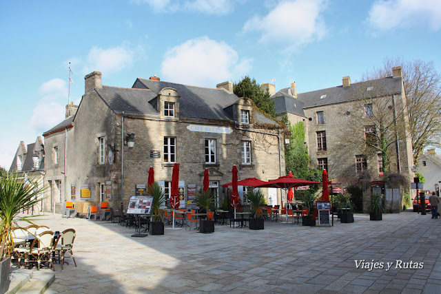 Place de Psallette Place de Psallette, Guerande