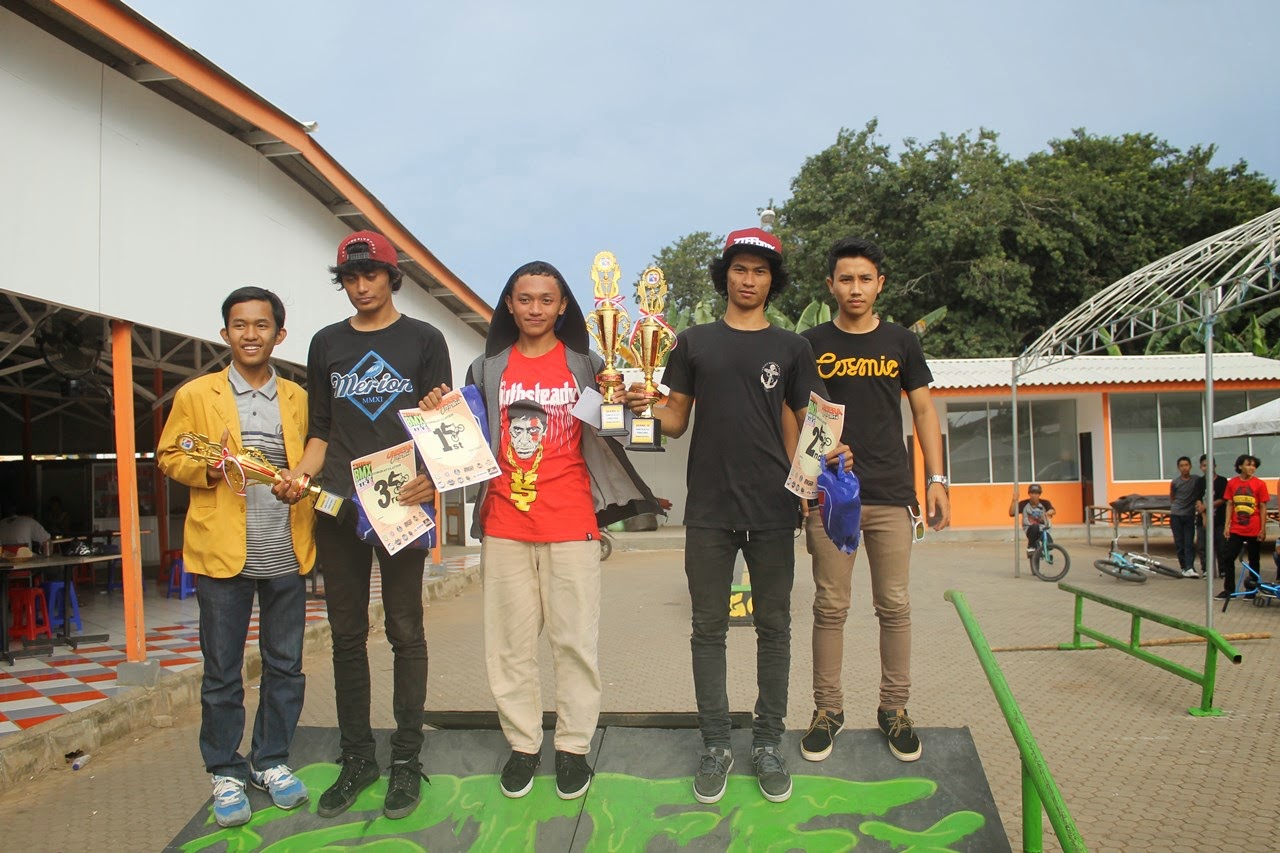 Pemenang 1, 2, 3 Juara BMX Game Of Bike Unsera Cup