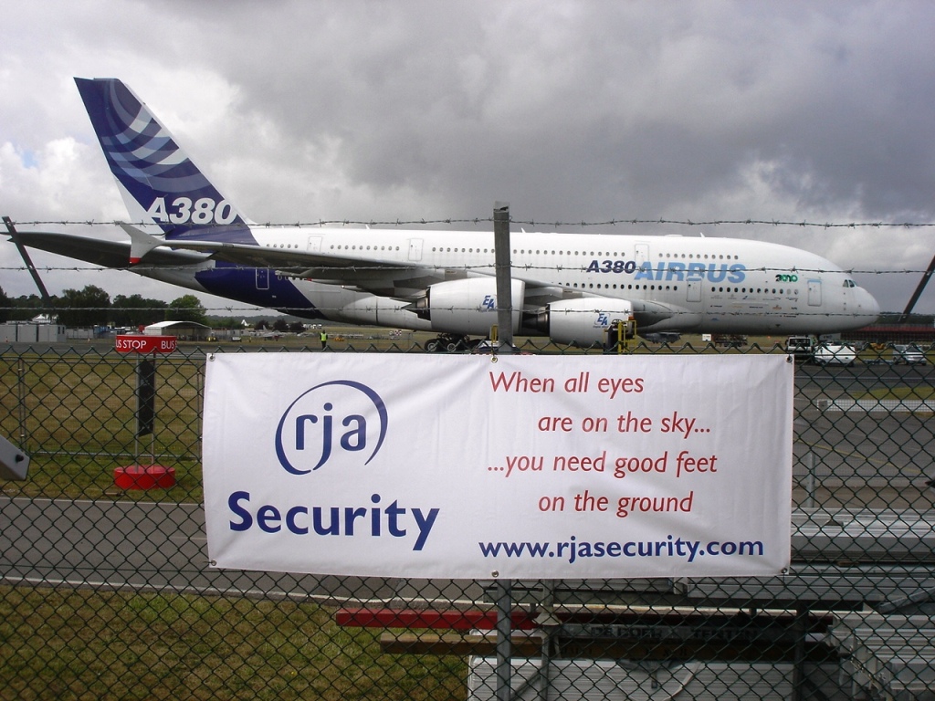 My Franchising World Signs Express (Farnborough) prepares for