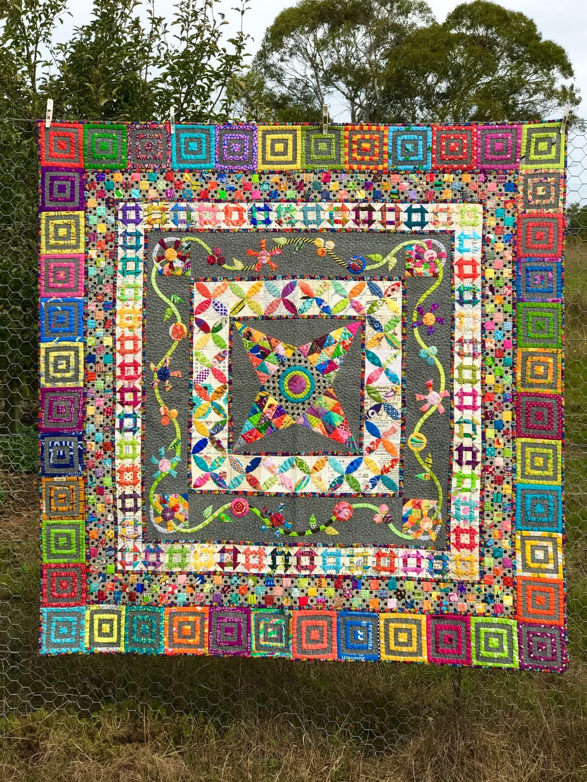 Gone Aussie Quilting Midnight at the Oasis Quilt Finish