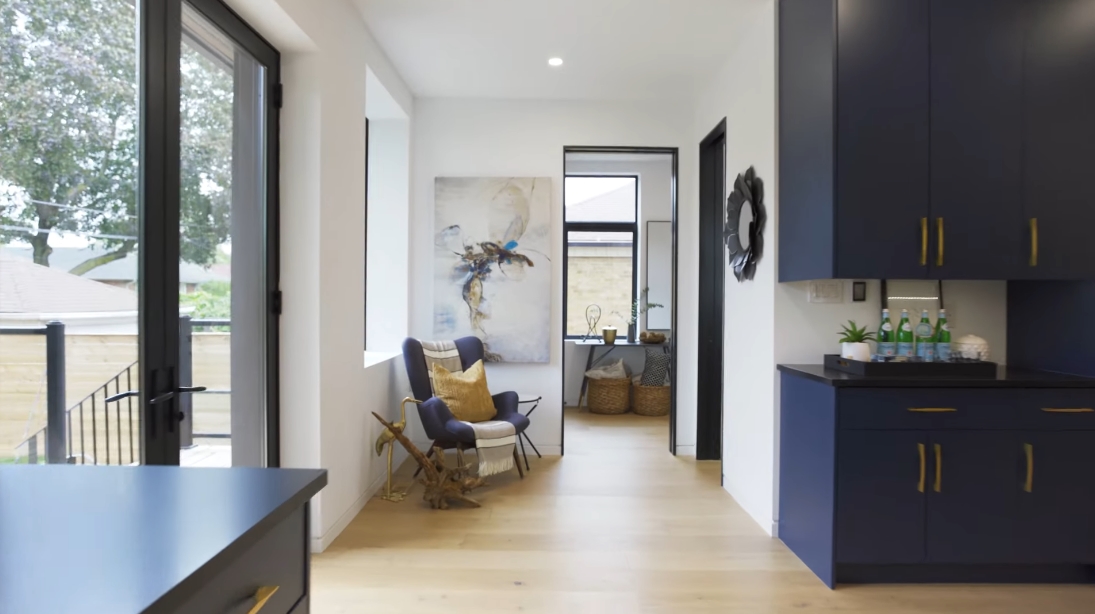 41 Interior Design Photos vs. 4 Velma Dr, Toronto Luxury Home Tour