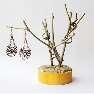 DIY Branch Jewelry Holder Easy to make Nature Inspired Jewelry Holder