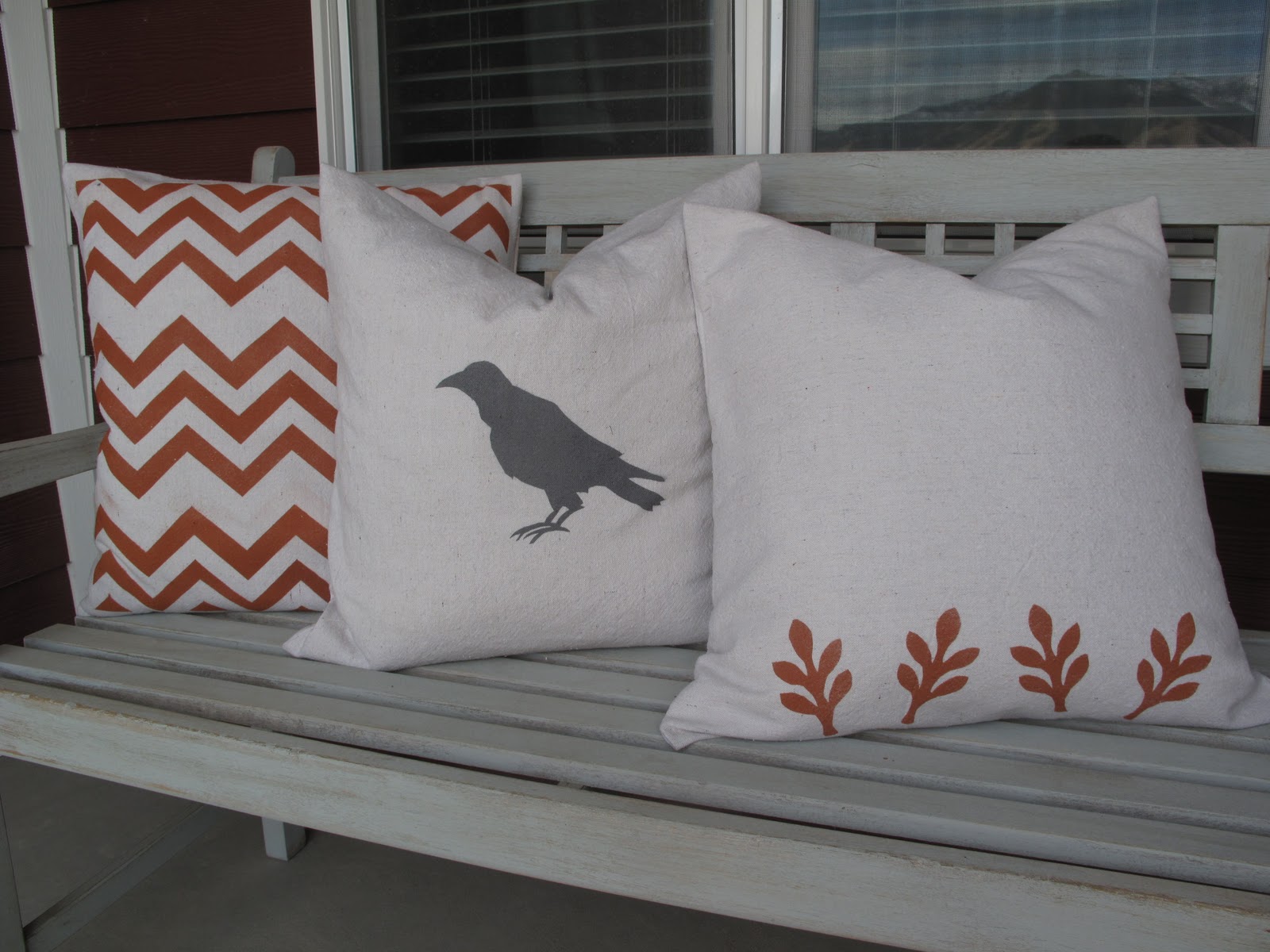 Little Miss Penny Wenny Freezer Paper and Spray Paint Zipper Free Pillows