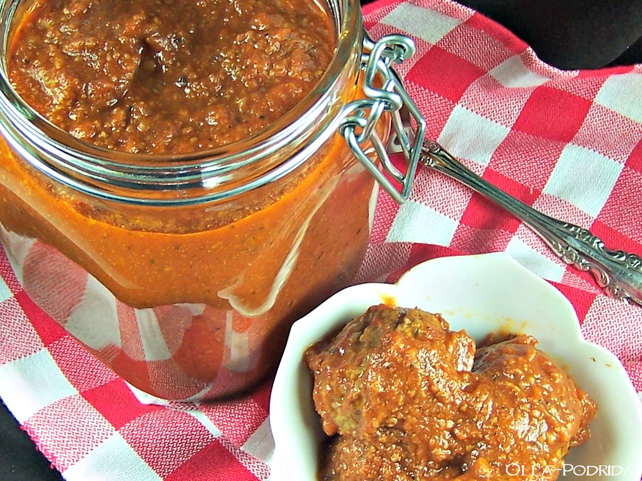 OllaPodrida Meaty Slow Cooked Pasta Sauce