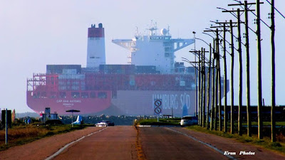 Navio Chegando Canal Porto Rio Grande