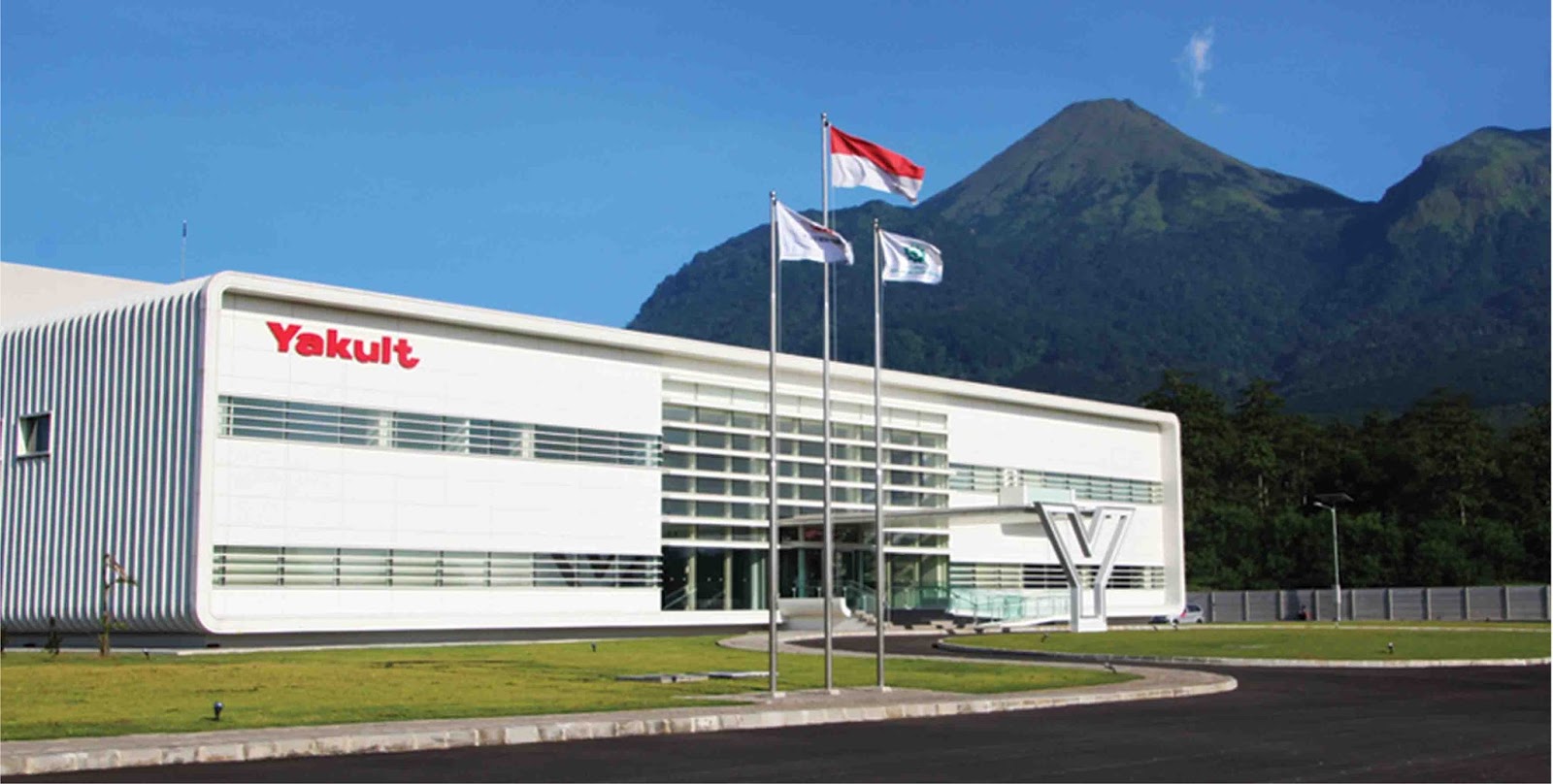 Kunjungan Pabrik Yakult Mojokerto