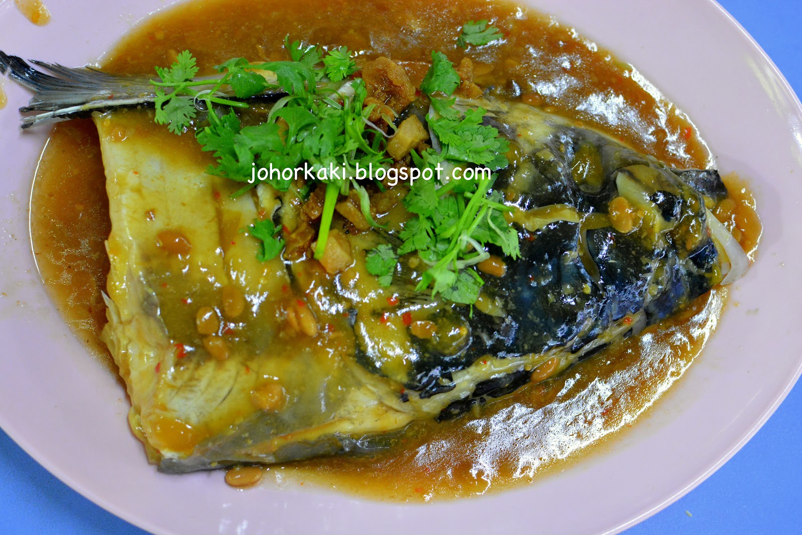 Chinatown Seng Kee 119 Famous Steamed Fish Head Singapore 成记驰名酱蒸松鱼头