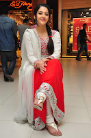 Mehrene Kaur Gorgeous Photos TollywoodBlog.com