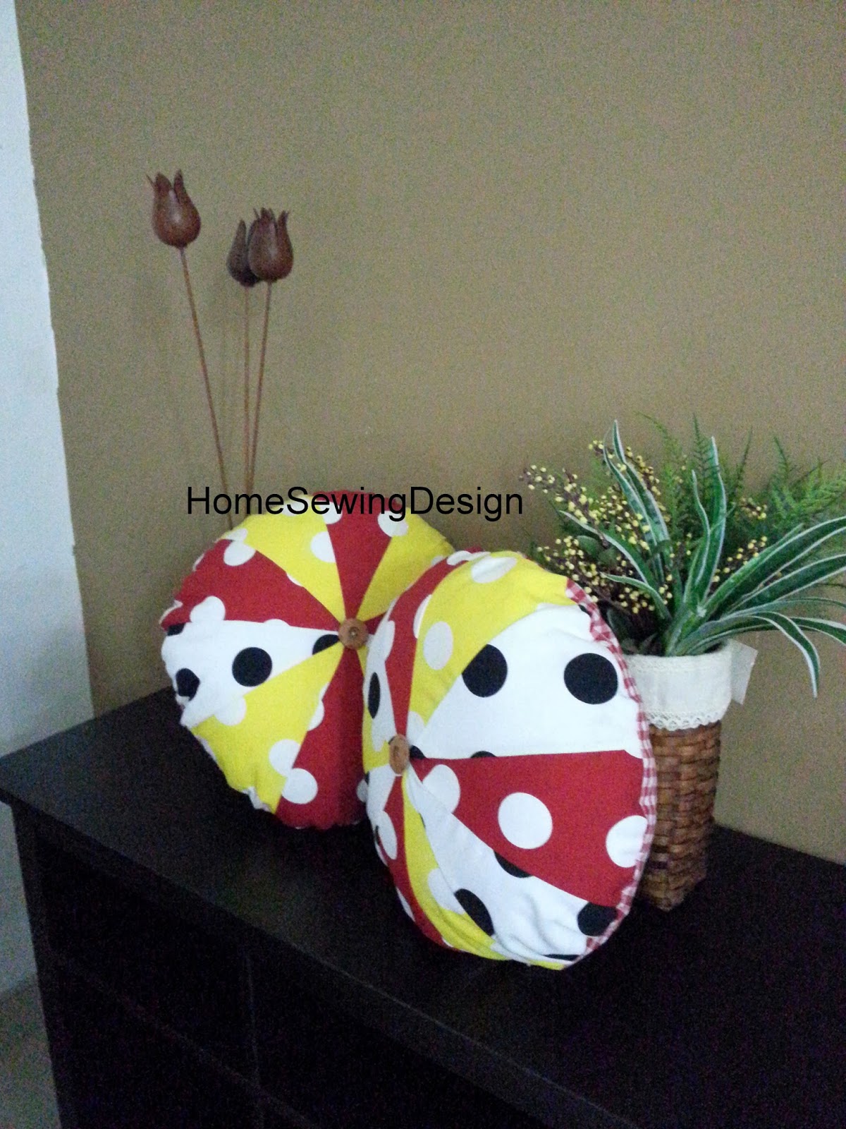 homesewingdesign bantal bulat polka dot homesewingdesign bantal bulat polka dot