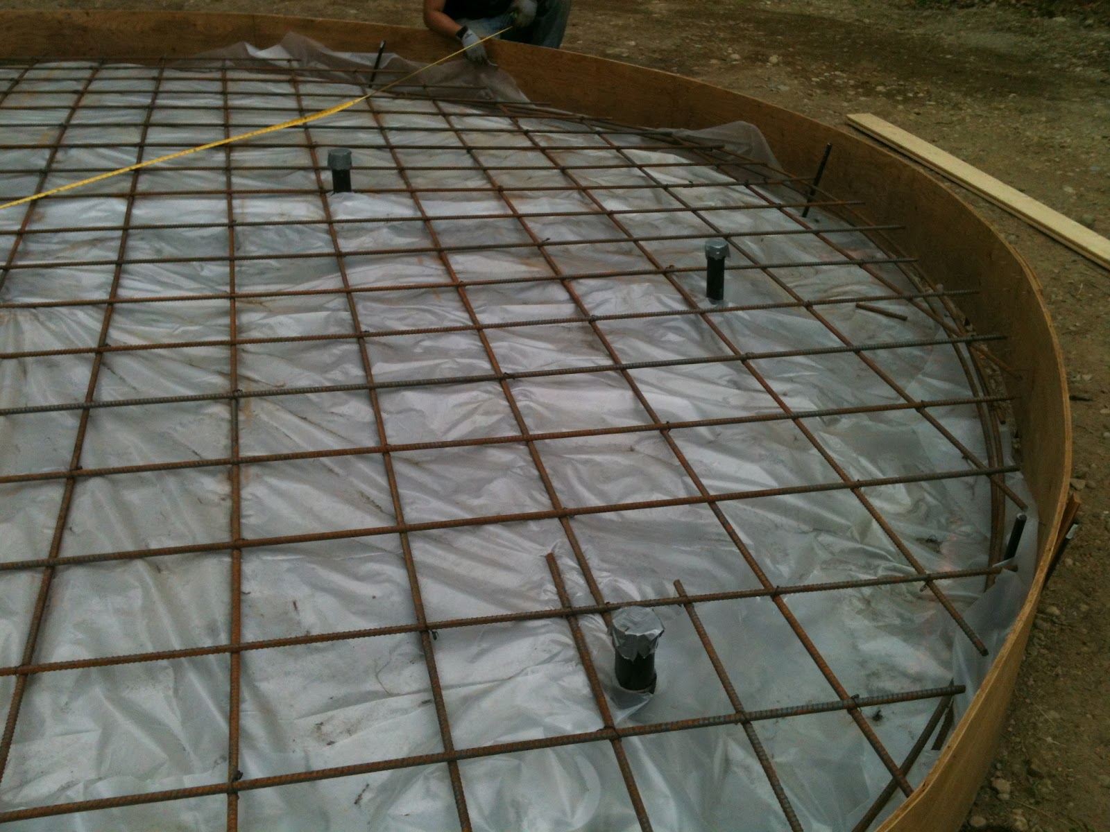 Building my Hobbit Dome STEP 4 Rebar Grid