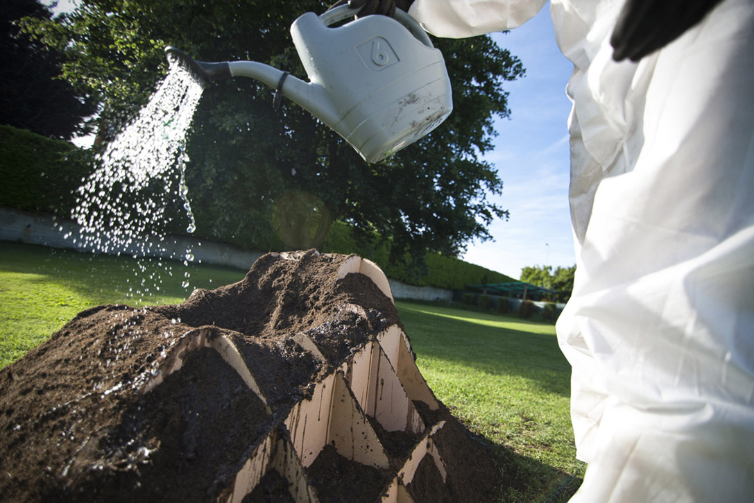 大地を椅子に育てることができるアイテム「TERRA」【i】ミライノシテン