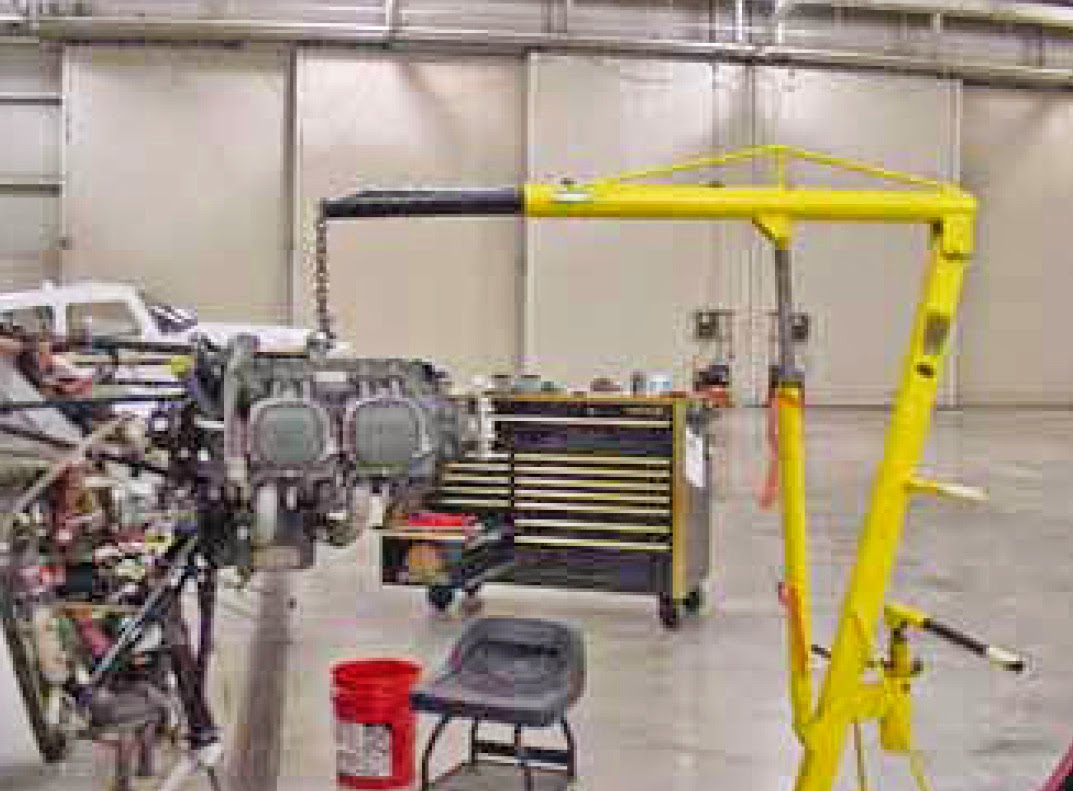 Removal of an Opposed Type Aircraft Engine