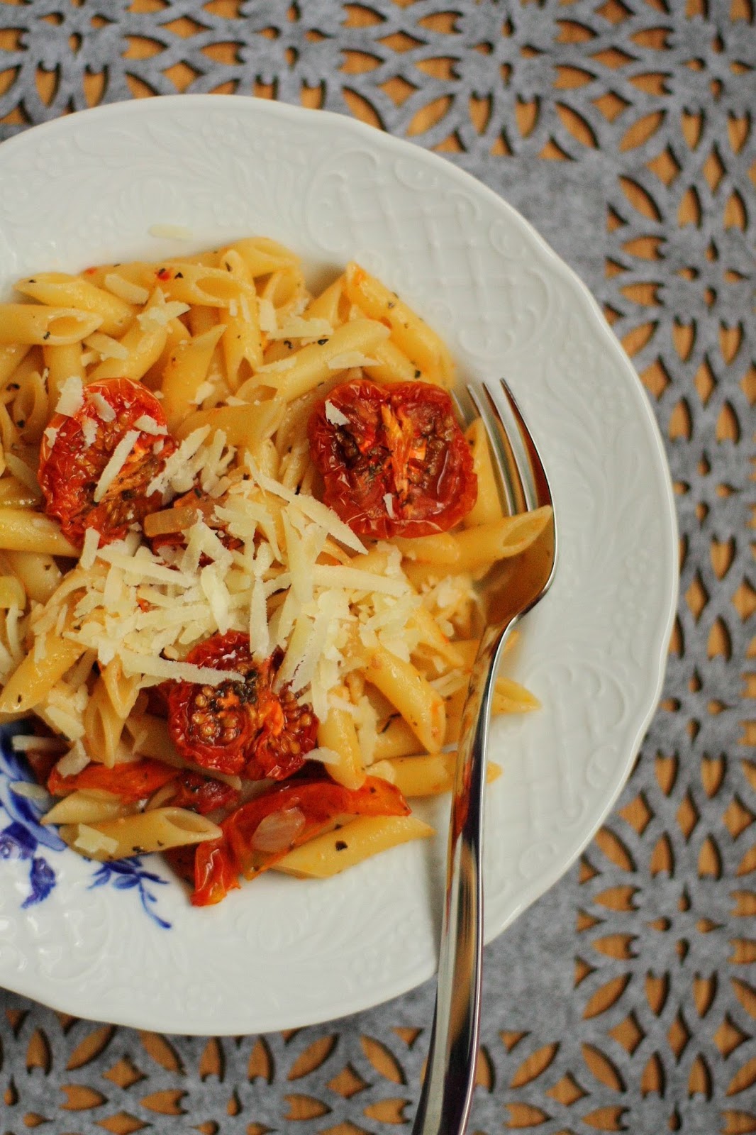 uunitomaattipasta mallaspulla tomaatti pasta