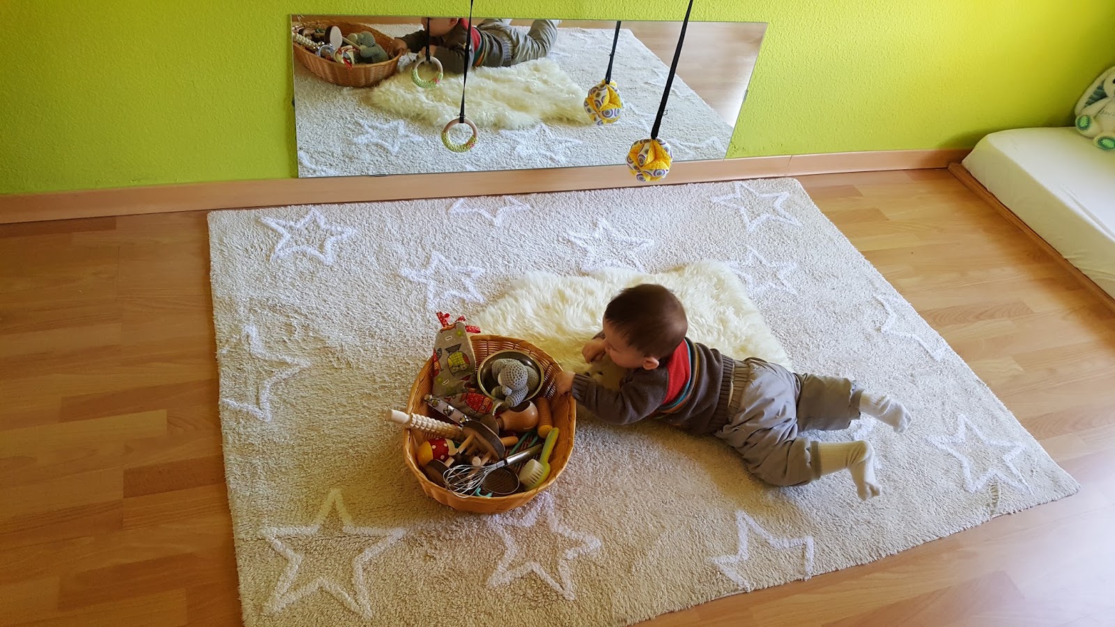 CRECIENDO FELICES EL CESTO DE LOS TESOROS DE ELINOR GOLDSCHMIED