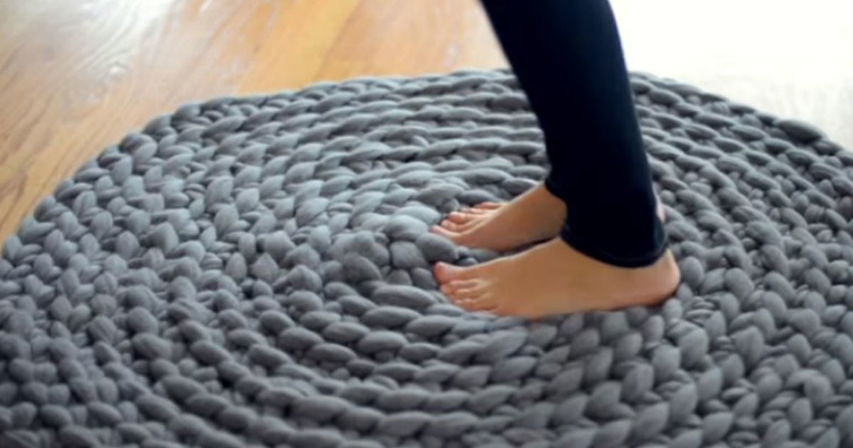 How to Crochet a Giant Circular Rug NoSew Handy DIY