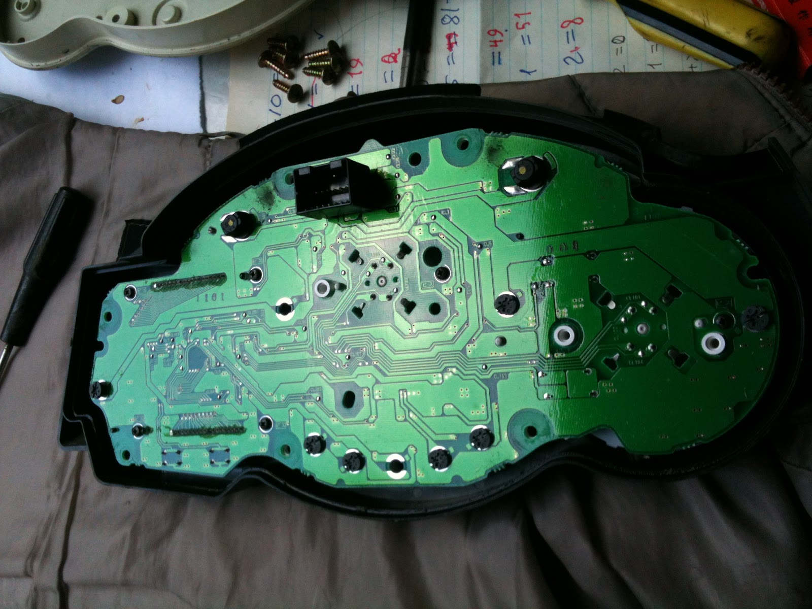 At Grommit's garage Yamaha FJR1300 dashboard bulbs replacement