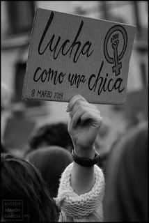 Lucha como una chica fotografia,cartel,8M,valencia,feminista