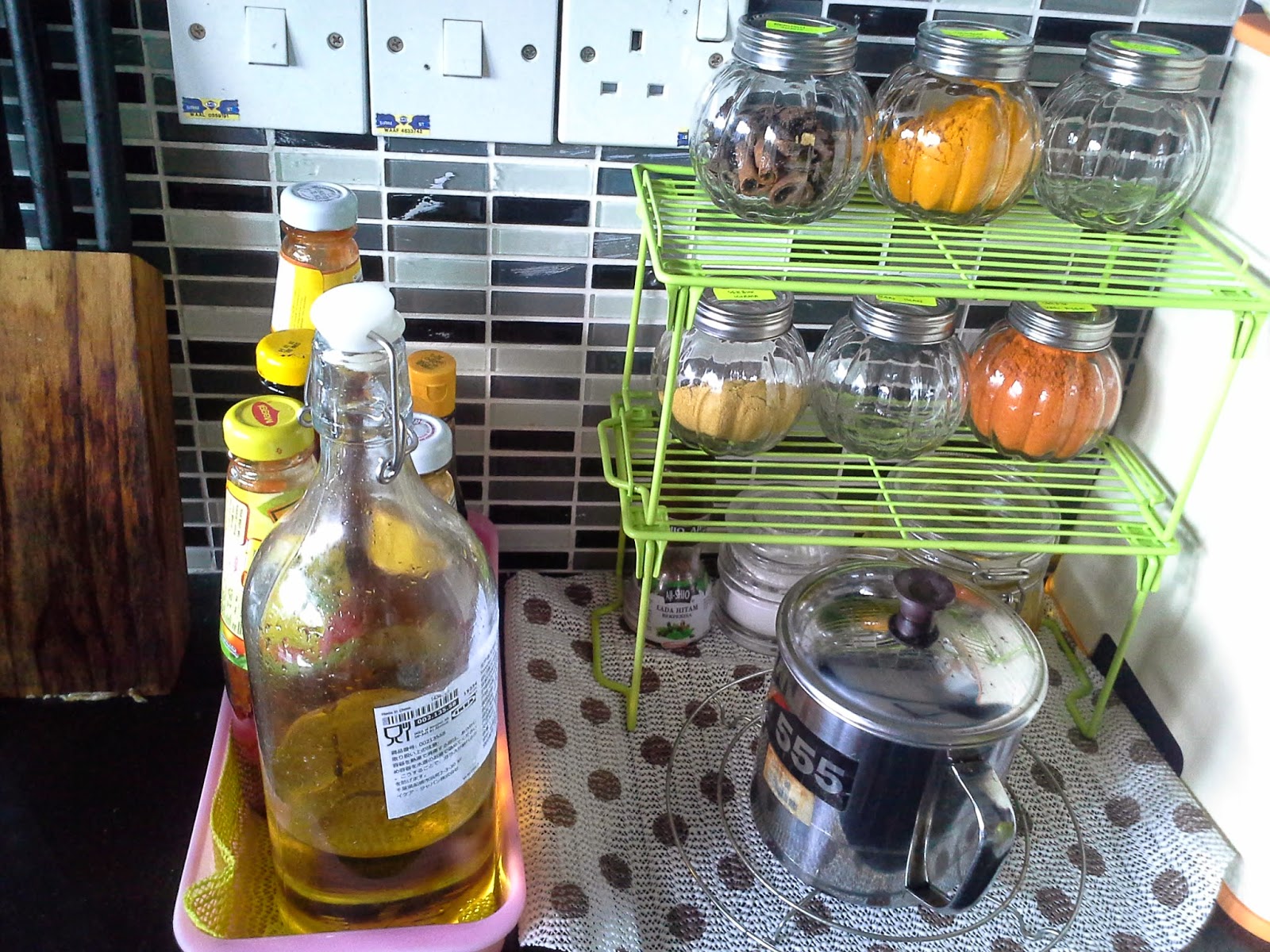 Yuliez Susun Atur Dapur Part 2 Kemas Dapur Encik Suami Tengok Saya Dia Pon Nak Jugak Mop 1 Rumah Semalam Eh Tetibe Je Jadi Rajin Ye Hihi Tq En